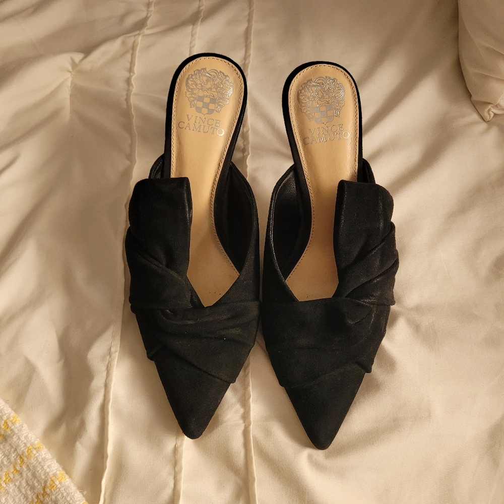 🩷Vince Camuto Suede Heeled Mules SZ 9.5